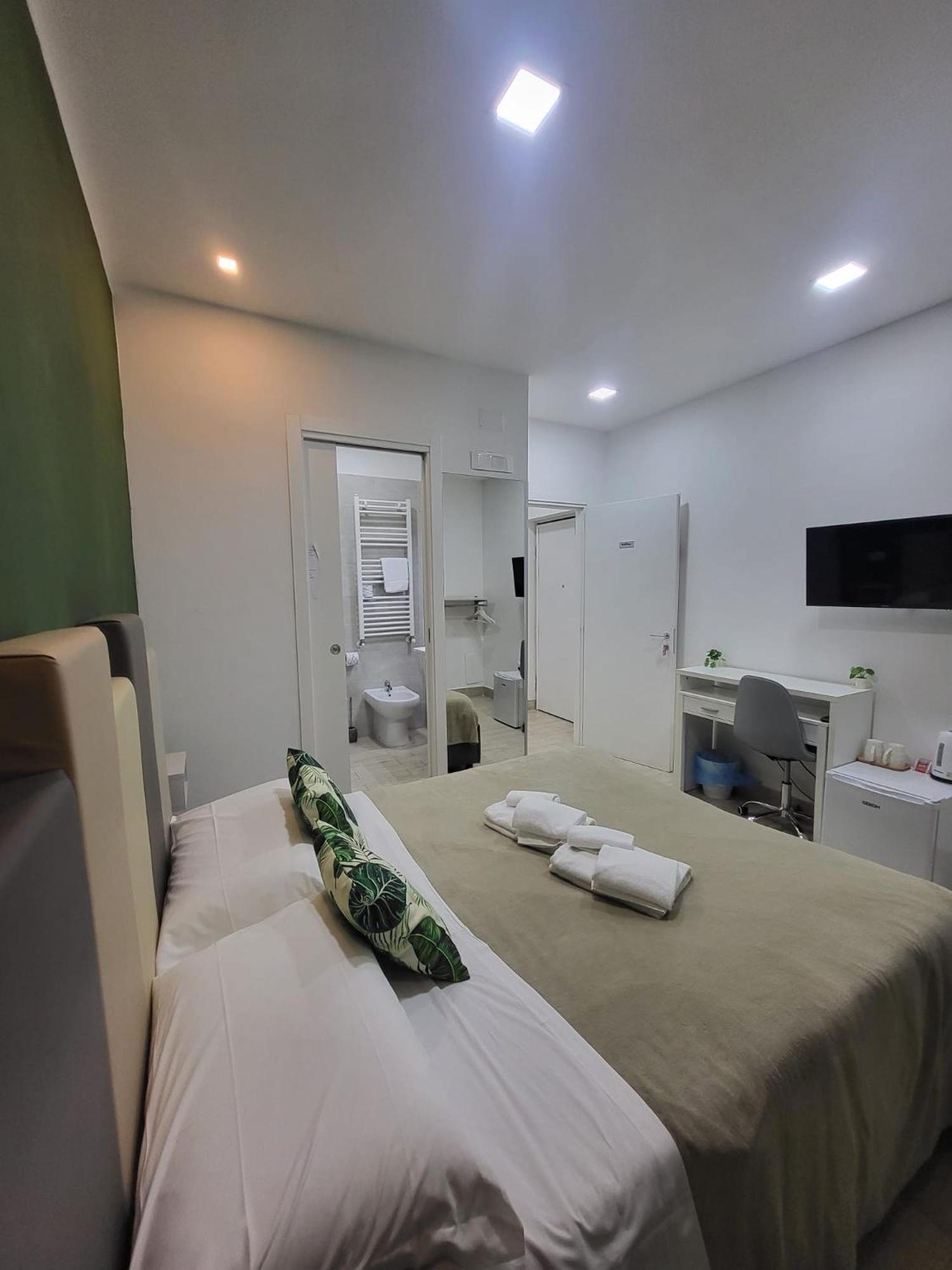New Era Rooms เนเปิลส์ ภายนอก รูปภาพ